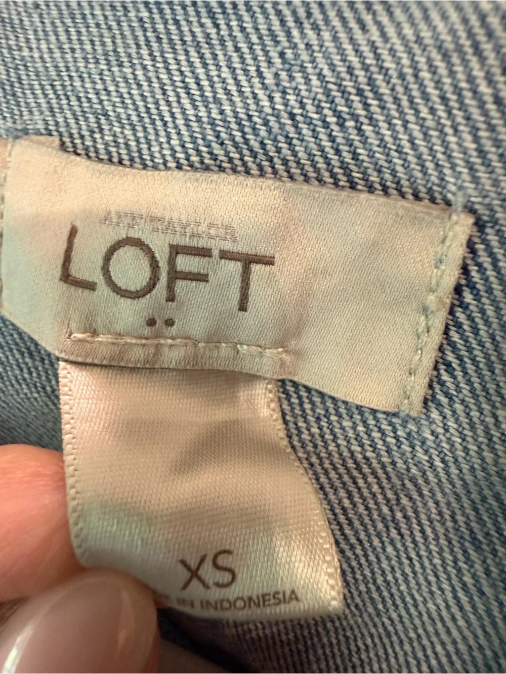 LOFT Blue light wash Jean Jacket Cropped Denim Classic size XS